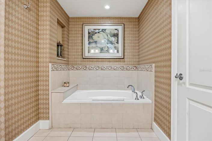 Image No.25-1 Bed Apartment for sale