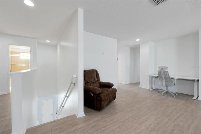 Image No.25-5 Bed House for sale