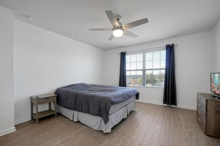 Image No.27-5 Bed House for sale