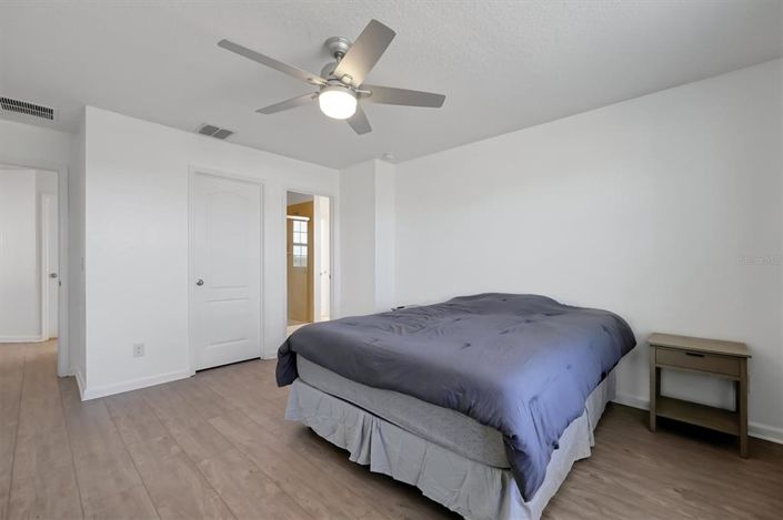 Image No.28-5 Bed House for sale