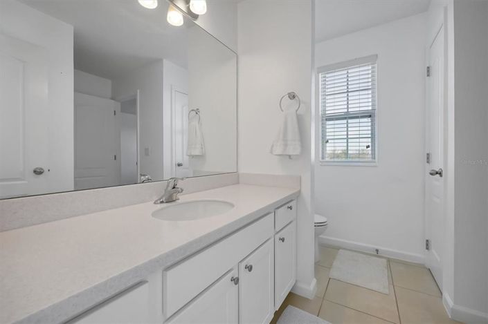 Image No.30-5 Bed House for sale