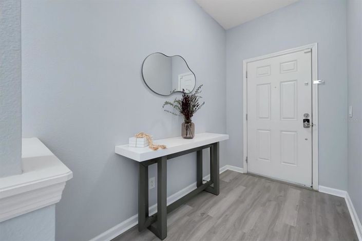 Image No.5-5 Bed House for sale