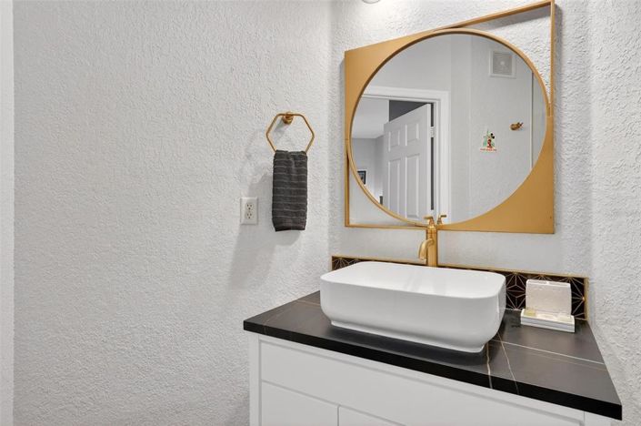 Image No.22-3 Bed Apartment for sale