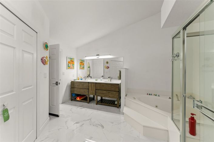 Image No.30-3 Bed House for sale