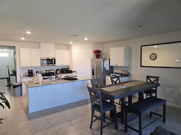 Image No.2-4 Bed House for sale