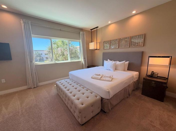 Image No.17-3 Bed Townhouse for sale