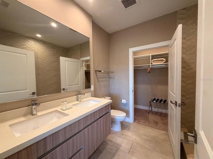 Image No.21-3 Bed Townhouse for sale