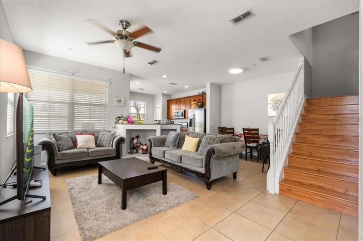 Image No.8-3 Bed Townhouse for sale