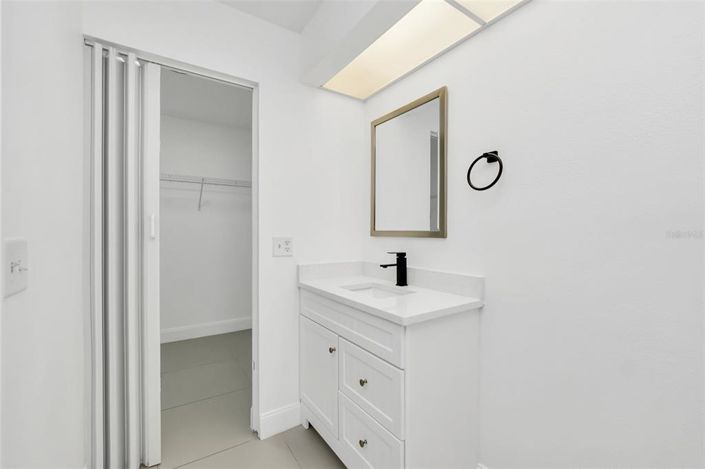 Image No.16-2 Bed House for sale