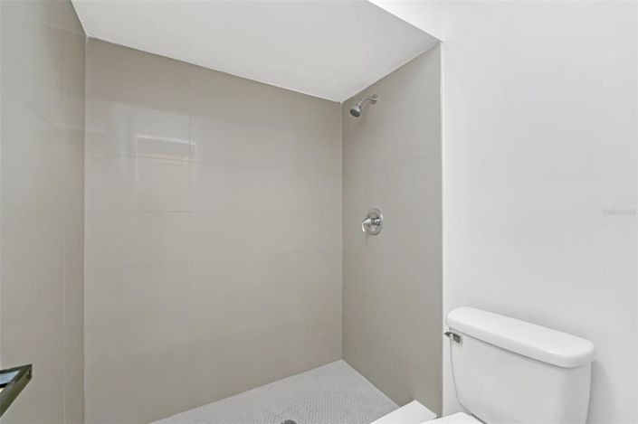 Image No.17-2 Bed House for sale