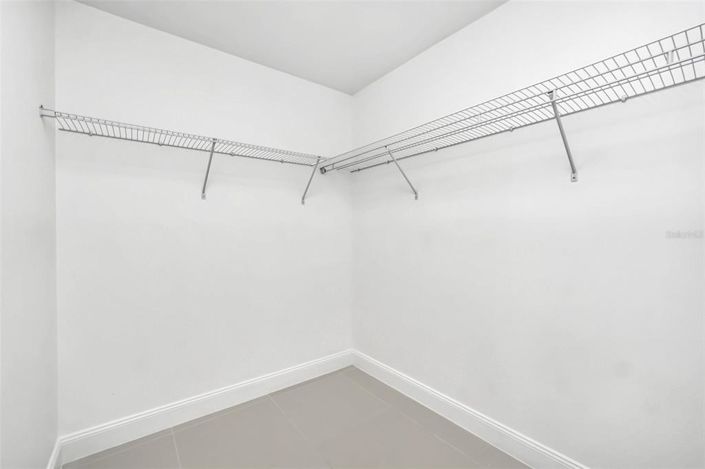 Image No.18-2 Bed House for sale