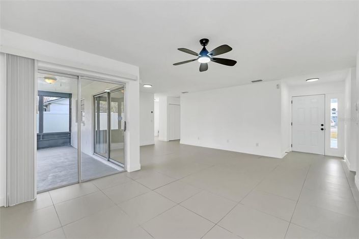 Image No.7-2 Bed House for sale