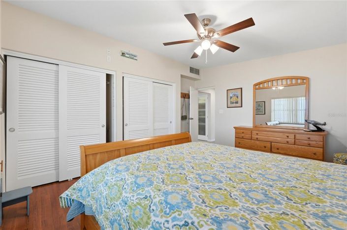 Image No.35-2 Bed House for sale