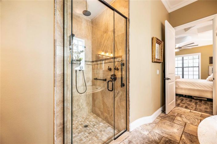 Image No.16-4 Bed House for sale