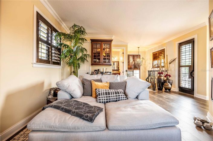 Image No.20-4 Bed House for sale