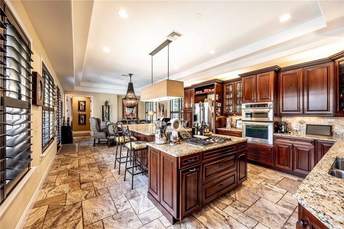 Image No.7-4 Bed House for sale