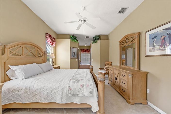 Image No.25-4 Bed House for sale