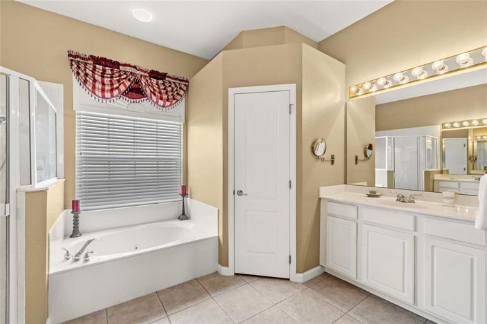 Image No.30-4 Bed House for sale