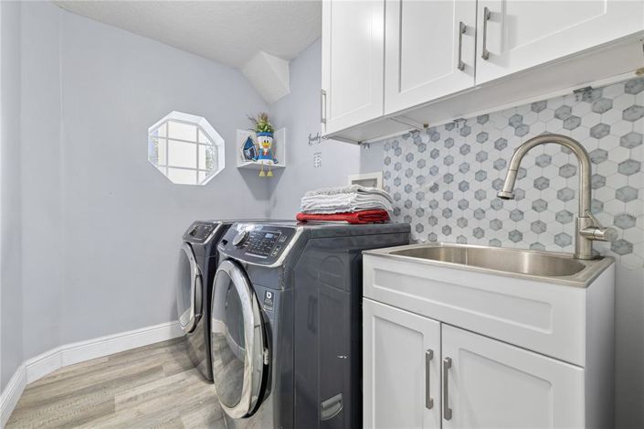 Image No.17-5 Bed House for sale