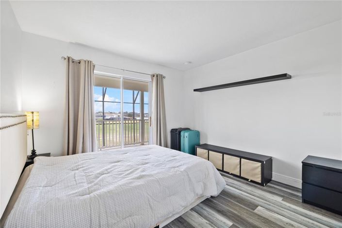 Image No.21-5 Bed House for sale