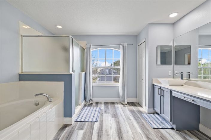 Image No.31-5 Bed House for sale