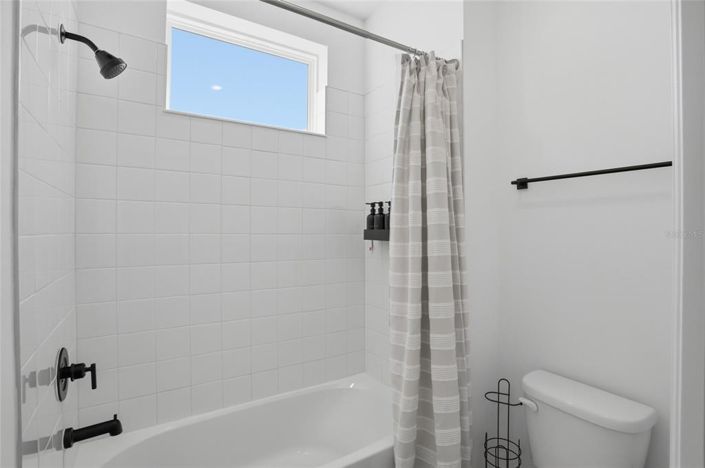 Image No.31-3 Bed House for sale