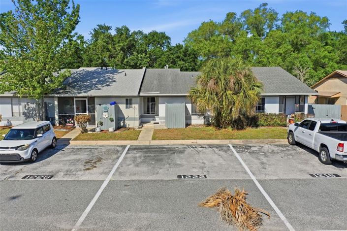 Image No.21-1 Bed Townhouse for sale