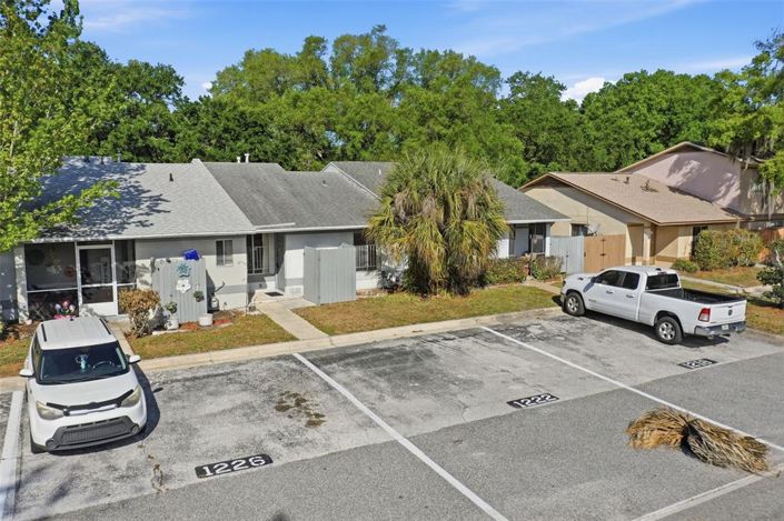 Image No.23-1 Bed Townhouse for sale