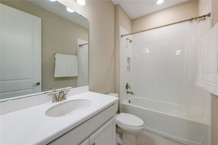 Image No.20-2 Bed House for sale