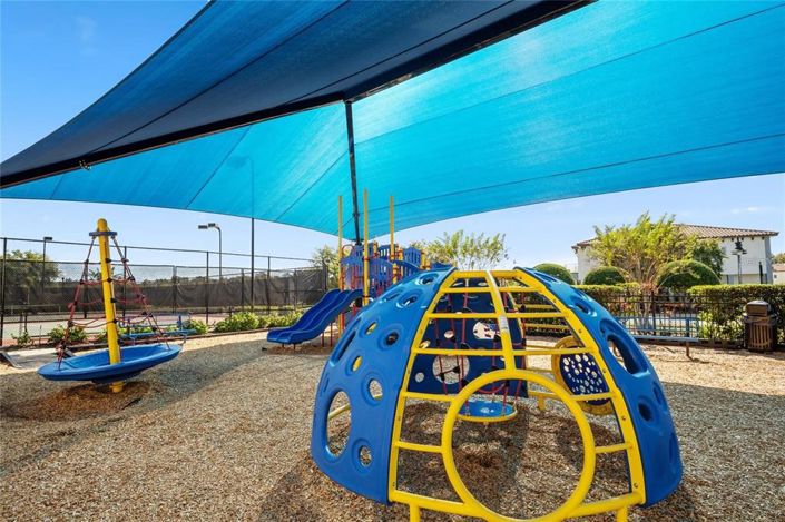 Image No.38-4 Bed House for sale