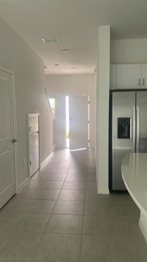 Image No.5-3 Bed Townhouse for sale