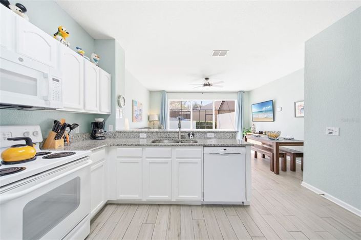 Image No.12-3 Bed Townhouse for sale