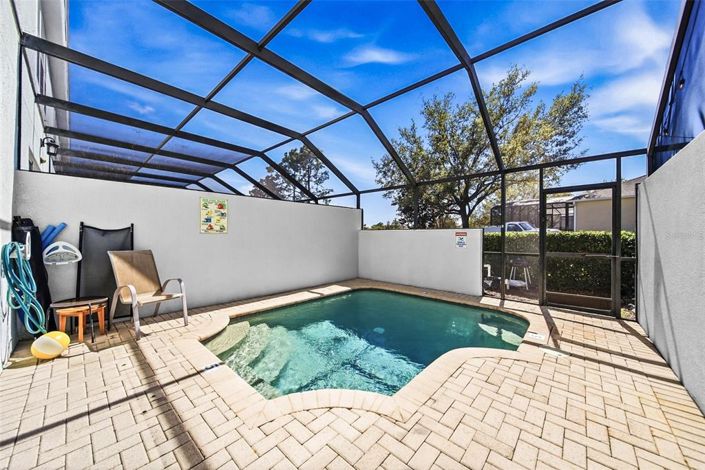 Image No.8-3 Bed Townhouse for sale