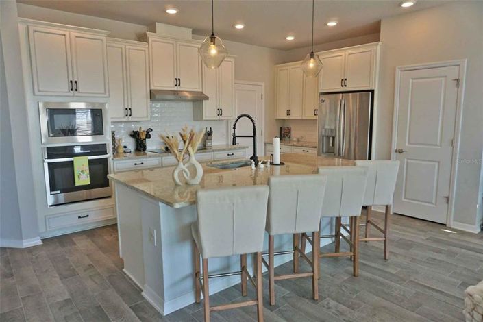 Image No.15-3 Bed House for sale