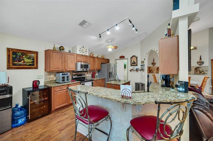 Image No.21-4 Bed House for sale