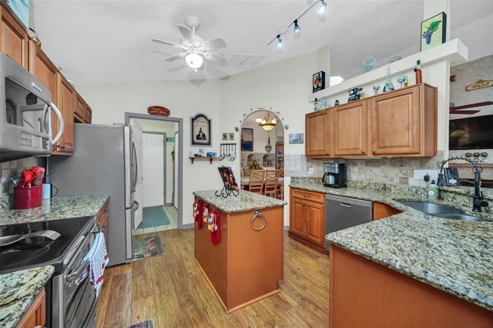 Image No.23-4 Bed House for sale