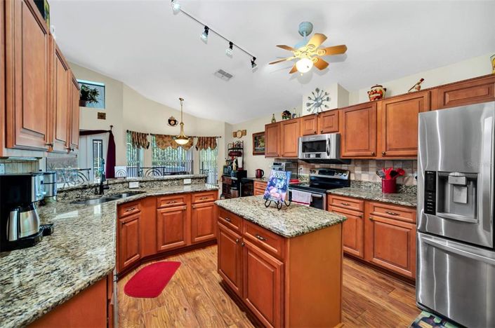 Image No.25-4 Bed House for sale