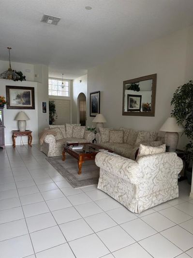 Image No.16-3 Bed House for sale