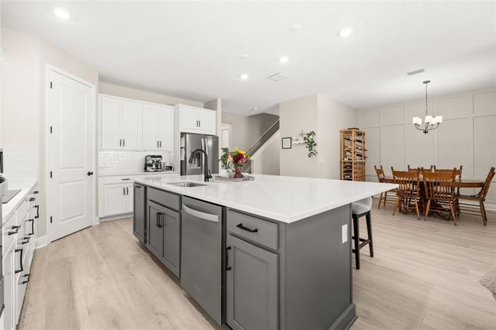 Image No.10-4 Bed House for sale