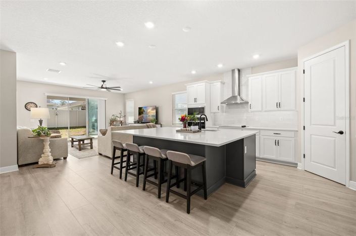 Image No.9-4 Bed House for sale