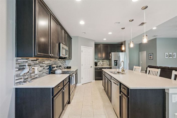 Image No.15-4 Bed House for sale