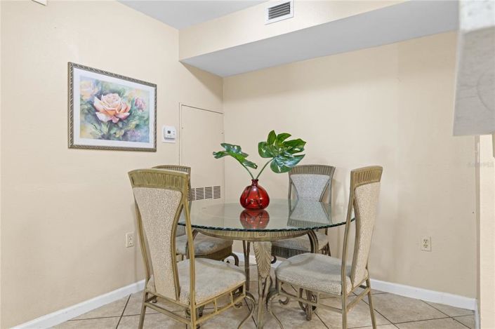 Image No.23-2 Bed Apartment for sale