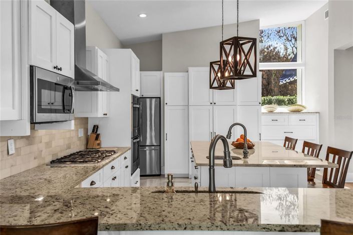 Image No.17-4 Bed House for sale