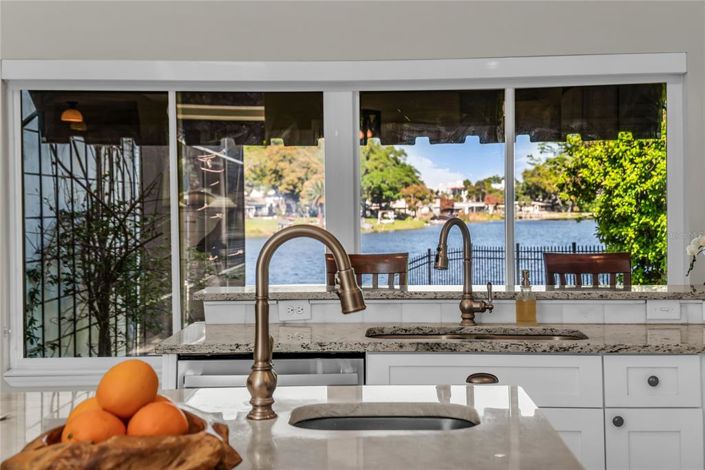 Image No.21-4 Bed House for sale