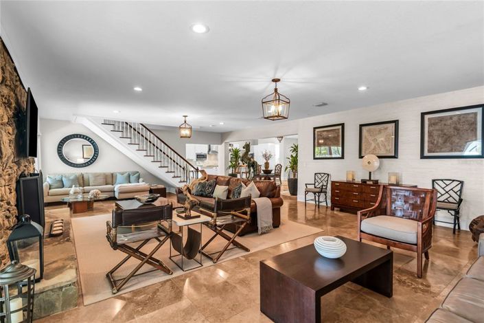 Image No.25-4 Bed House for sale