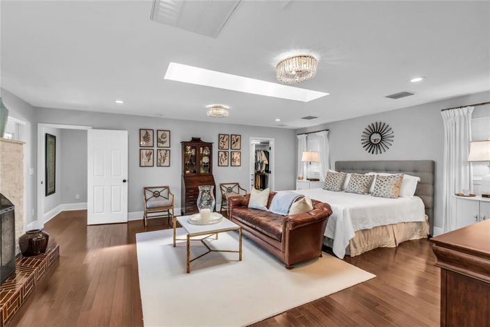 Image No.43-4 Bed House for sale