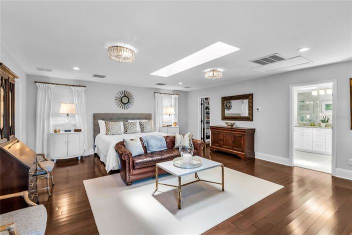 Image No.49-4 Bed House for sale