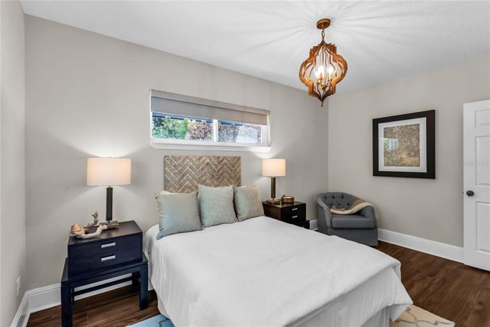 Image No.56-4 Bed House for sale