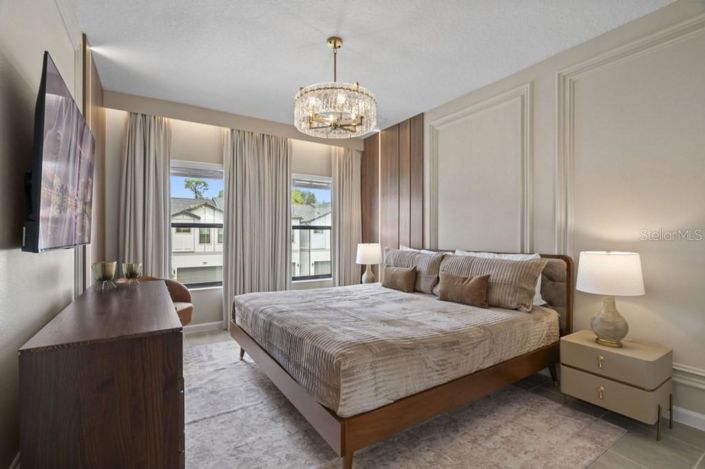 Image No.16-5 Bed Townhouse for sale