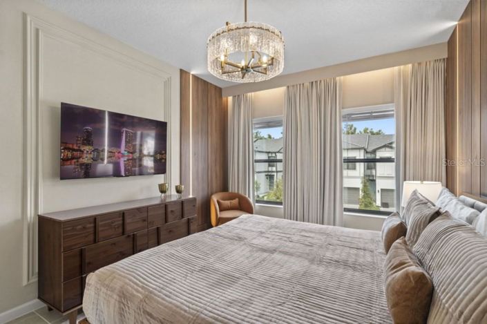 Image No.17-5 Bed Townhouse for sale